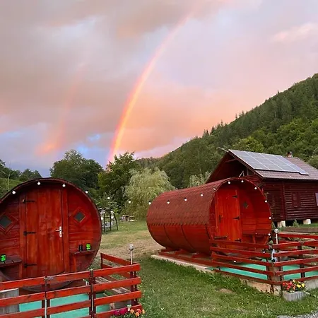 Casuta Butoi Din Lemn Campsite Grosii Tiblesului