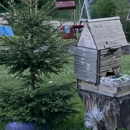 Casuta Butoi Din Lemn Campsite