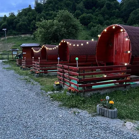 Casuta Butoi Din Lemn Campsite *