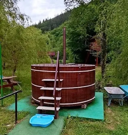 Casuta Butoi Din Lemn